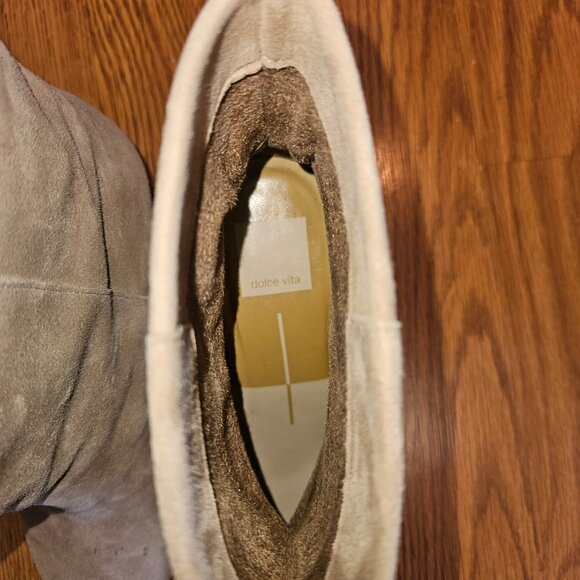 Dolce Vita Dee Truffle Suede Kitten Heel Bootie - Chic & Comfortable Size 6.5 - Picture 2 of 6